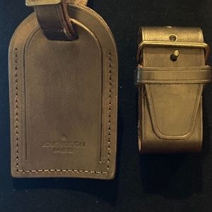 Louis Vuitton Luggage Tag & Poignet Set Bronze